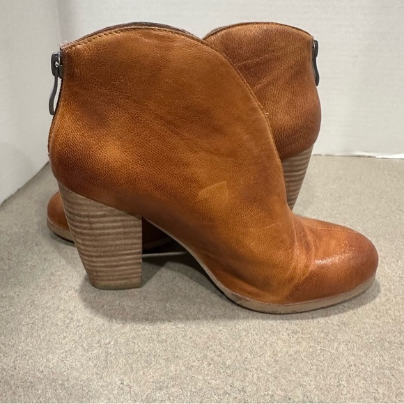 Anthropologie Antelope Tan High Cut Western High Heel  Boho Ankle Bootie Size 37 - Picture 7 of 12